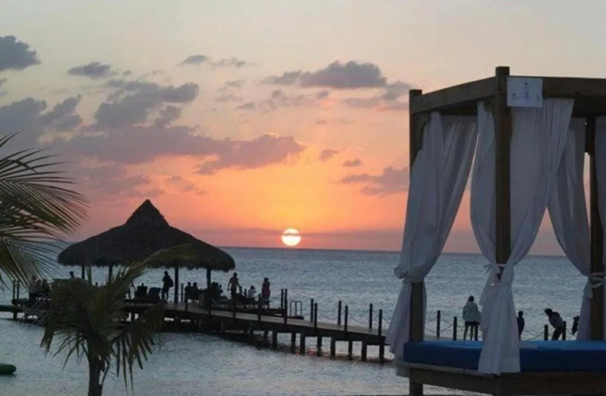 Cadaques Bayahibe Beach Front 0*,